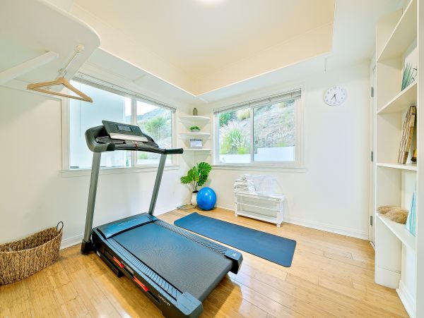 Luxury Malibu Vacation Rental with Great Views