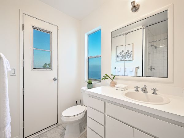 Luxury Malibu Vacation Rental with Great Views