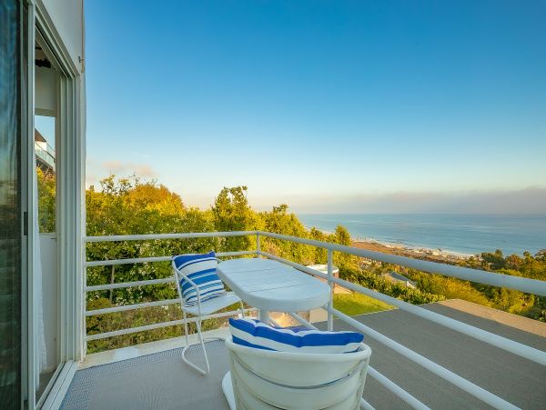 Luxury Malibu Vacation Rental with Great Views