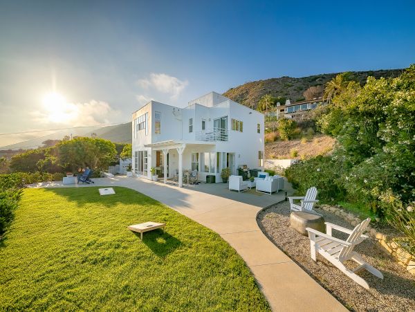 Luxury Malibu Vacation Rental with Great Views