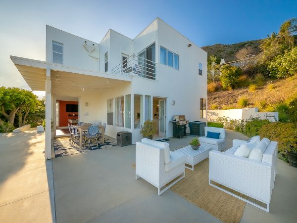 Luxury Malibu Vacation Rental with Great Views