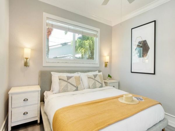 Canalfront Vacation Home in Pompano Beach with Pool & Dock