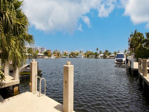 Canalfront Vacation Home in Pompano Beach with Pool & Dock