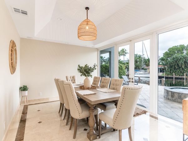 Canalfront Luxury Vacation Home in Lighthouse Point with Pool
