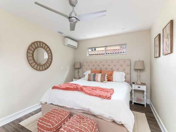 Canalfront Luxury Vacation Home in Lighthouse Point with Pool