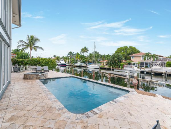 Canalfront Luxury Vacation Home in Lighthouse Point with Pool