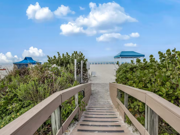 Gulf-front Marco Island Condo Sleeps 4 Guests