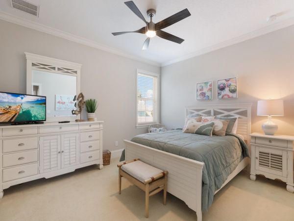 Beautiful 3 Bedroom Home with Pool & Short Walk to Beach