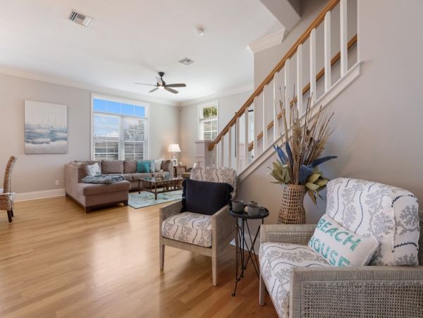Beautiful 3 Bedroom Home with Pool & Short Walk to Beach