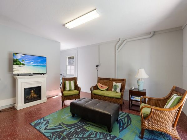 Beautiful 3 Bedroom Home with Pool & Short Walk to Beach