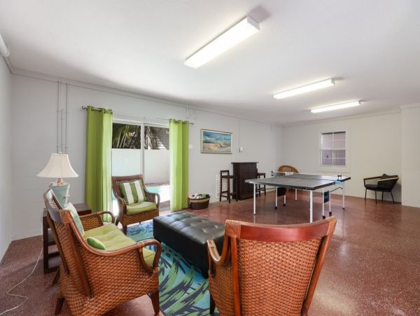 Beautiful 3 Bedroom Home with Pool & Short Walk to Beach