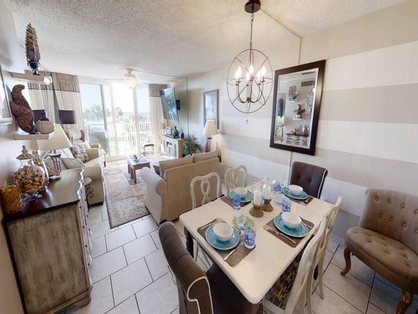 Partial Ocean View 2 Bedroom Condo in Panama City Beach