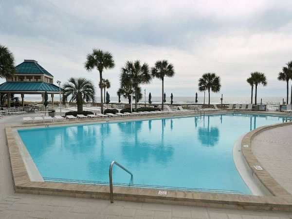 Partial Ocean View 2 Bedroom Condo in Panama City Beach