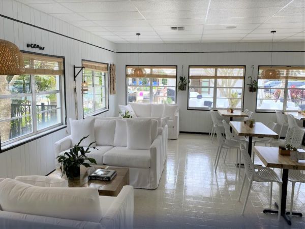 Stylish Luxury Beachside Two Bedroom Anna Maria