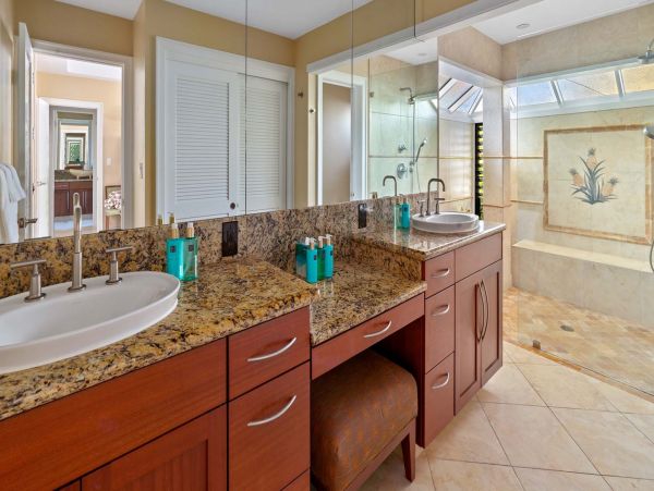 Luxurious Kapalua Vacation Rental with Oceanfront Views