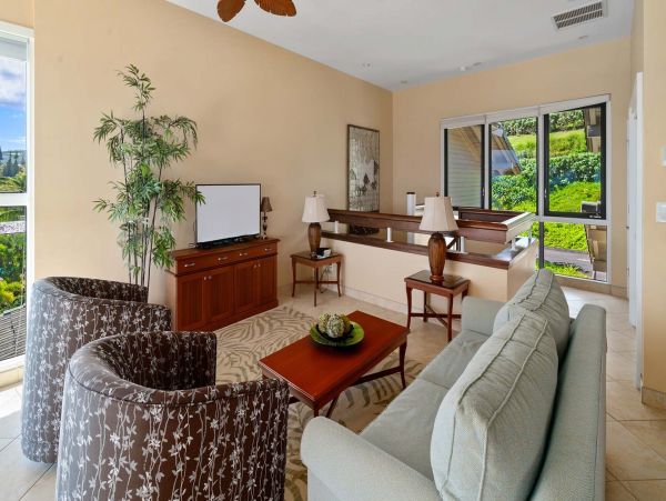 Luxurious Kapalua Vacation Rental with Oceanfront Views