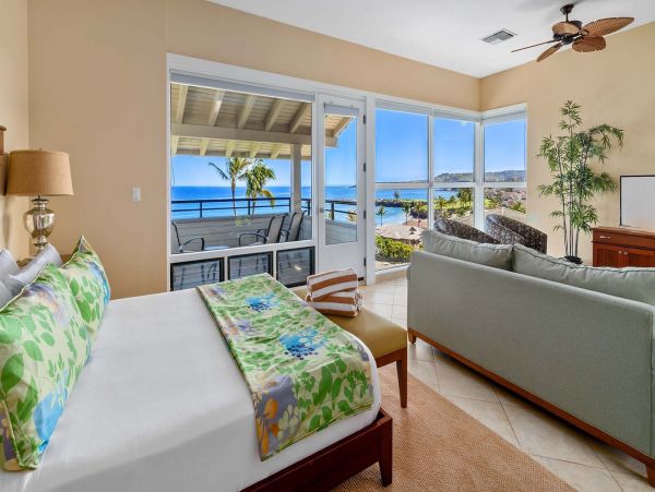 Luxurious Kapalua Vacation Rental with Oceanfront Views