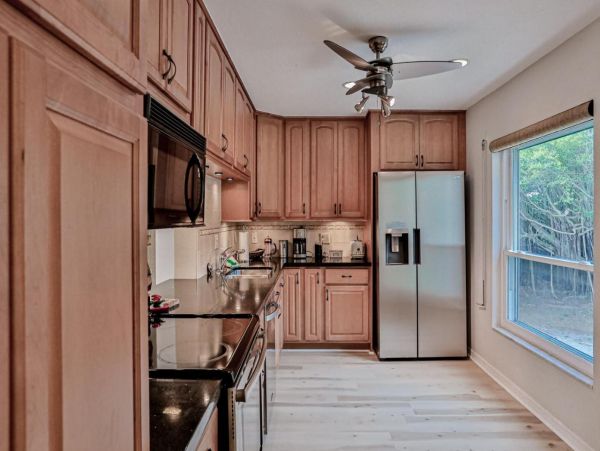 Bayfront Vacation Condo in Longboat Key Steps from Beach