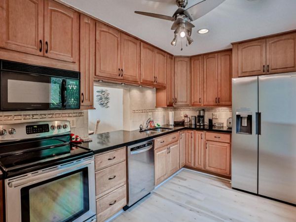Bayfront Vacation Condo in Longboat Key Steps from Beach