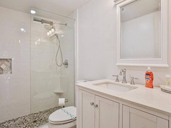 Bayfront Vacation Condo in Longboat Key Steps from Beach