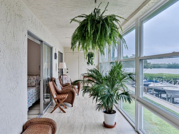 Bayfront Vacation Condo in Longboat Key Steps from Beach