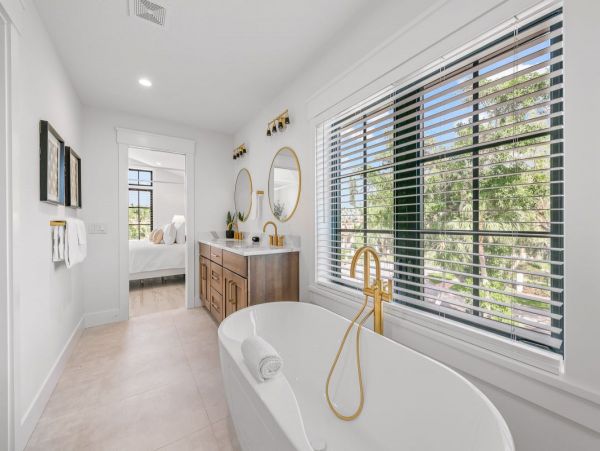 Lido Key Vacation Rental | 8-Bedroom Luxury Home Near St. Armands Circle