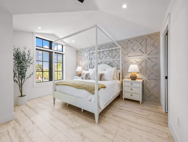 Lido Key Vacation Rental | 8-Bedroom Luxury Home Near St. Armands Circle