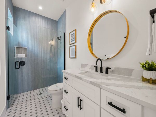 Lido Key Vacation Rental | 8-Bedroom Luxury Home Near St. Armands Circle