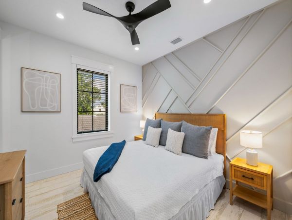 Lido Key Vacation Rental | 8-Bedroom Luxury Home Near St. Armands Circle