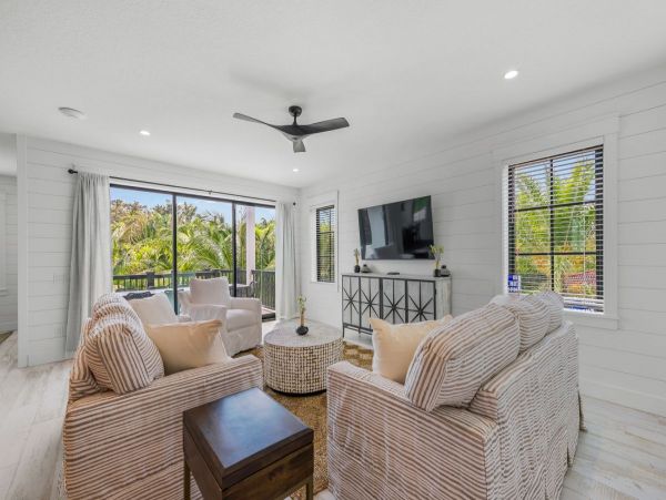 Lido Key Vacation Rental | 8-Bedroom Luxury Home Near St. Armands Circle
