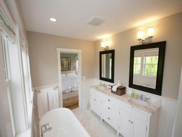 Nantucket Vacation Home Four Bedroom Walk to Beach