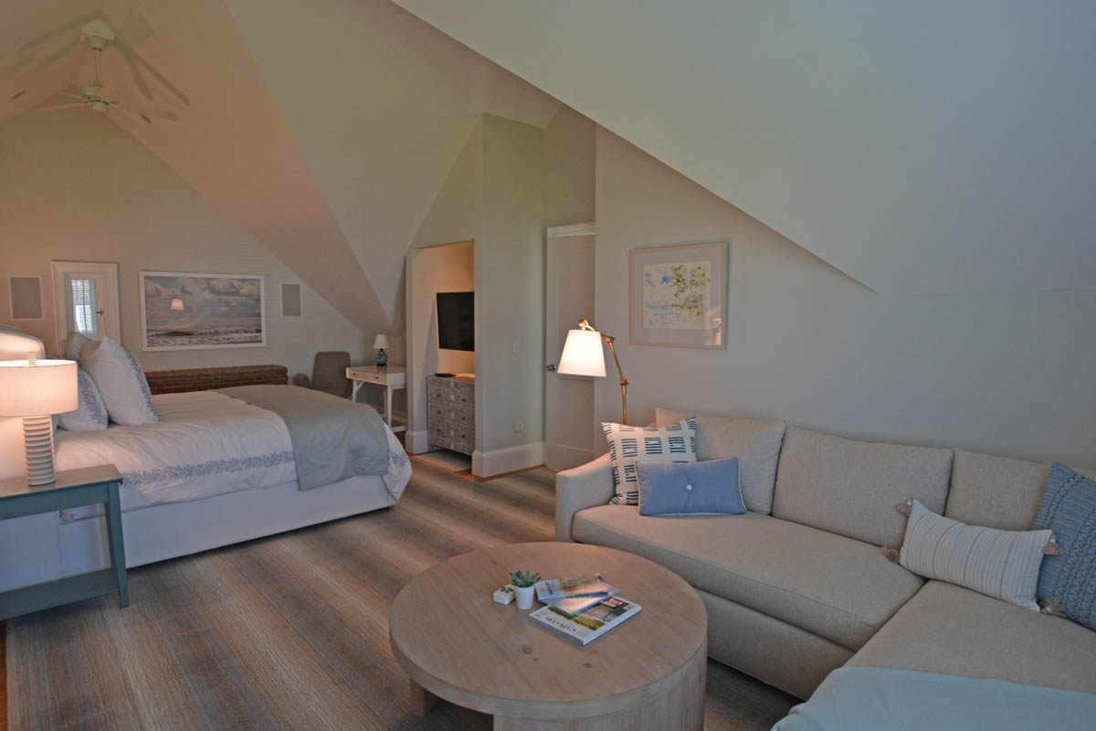 Beautiful Nantucket Vacation Home Four Bedroom