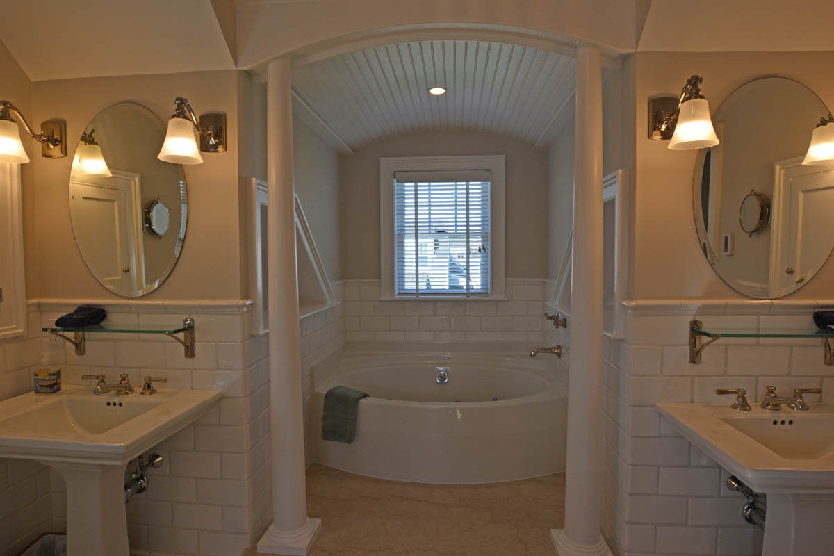 Beautiful Nantucket Vacation Home Four Bedroom