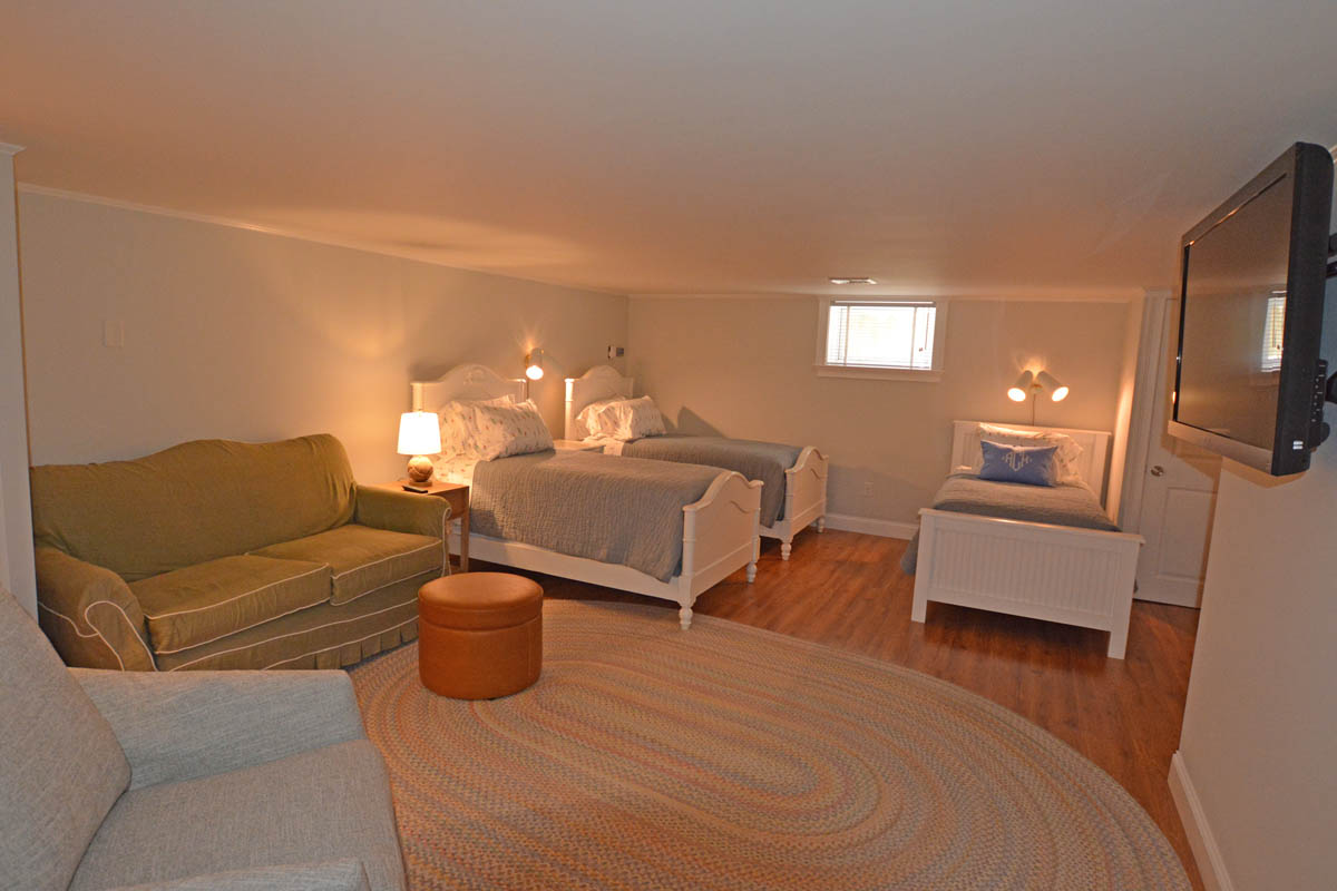 Beautiful Nantucket Vacation Home Four Bedroom