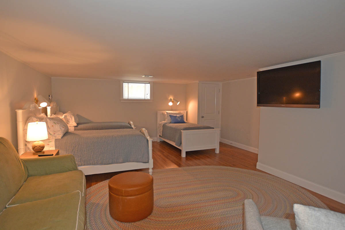 Beautiful Nantucket Vacation Home Four Bedroom