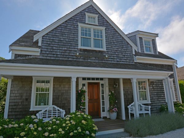 Beautiful Nantucket Vacation Home Four Bedroom