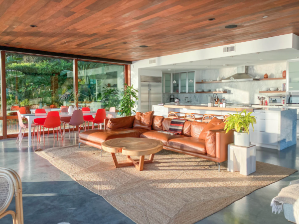 Modern Five Bedroom Vacation Home with Ocean Views