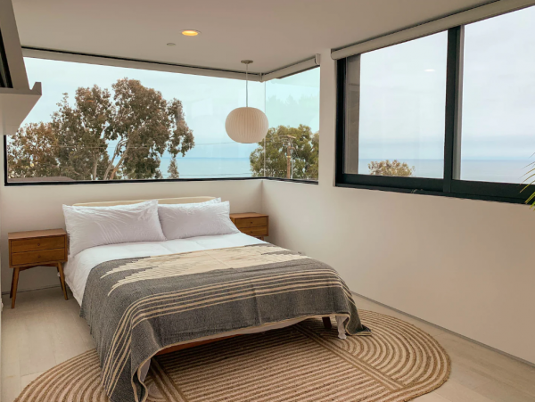 Modern Five Bedroom Vacation Home with Ocean Views