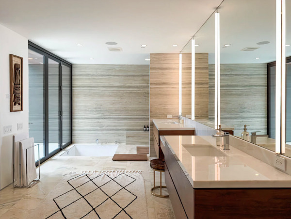 Modern Five Bedroom Vacation Home with Ocean Views