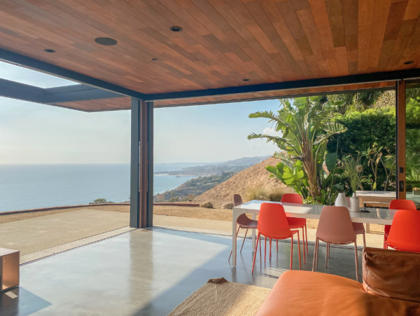 Modern Five Bedroom Vacation Home with Ocean Views