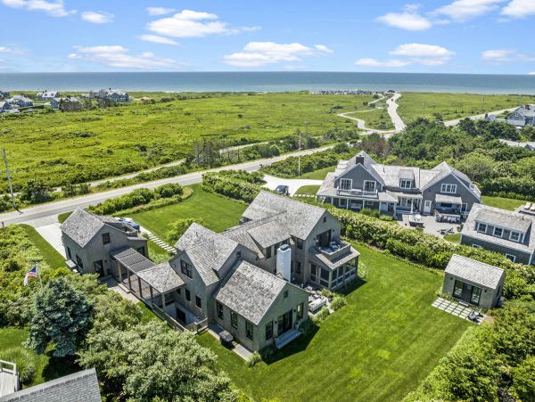 Cisco Luxury Vacation Rental Home 300 yards to Beach