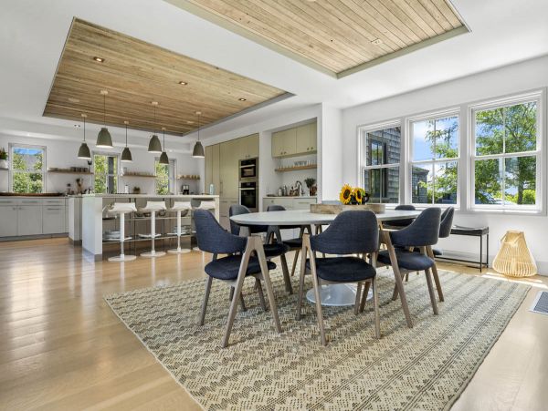 Cisco Luxury Vacation Rental Home 300 yards to Beach
