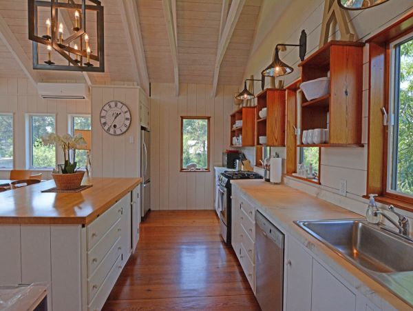 Luxury Nantucket Vacation Home Walk to Beach