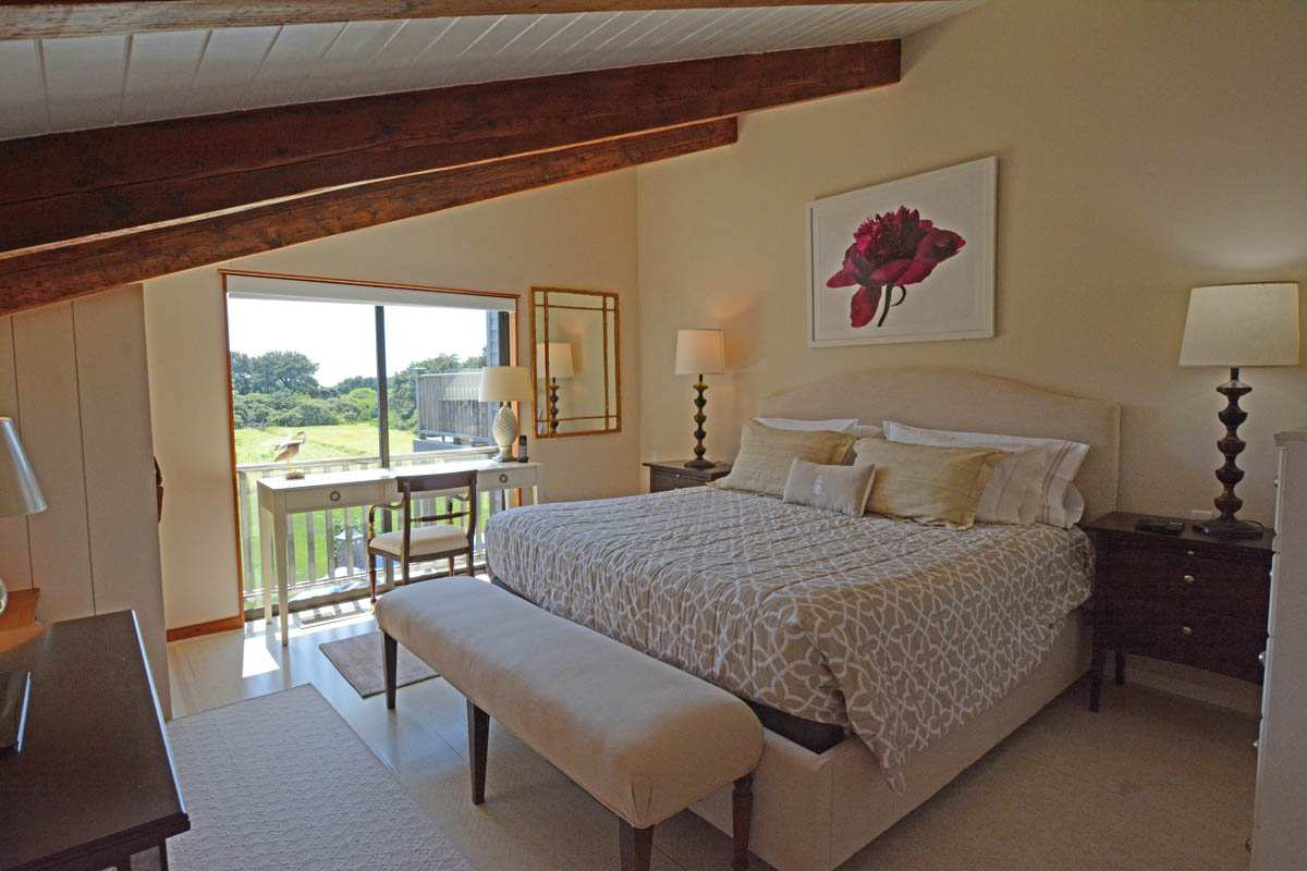 Luxury Nantucket Vacation Home Walk to Beach
