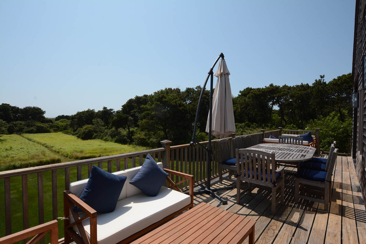 Luxury Nantucket Vacation Home Walk to Beach