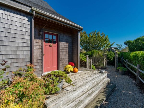 Stylish Comfort Awaits your Nantucket Vacation
