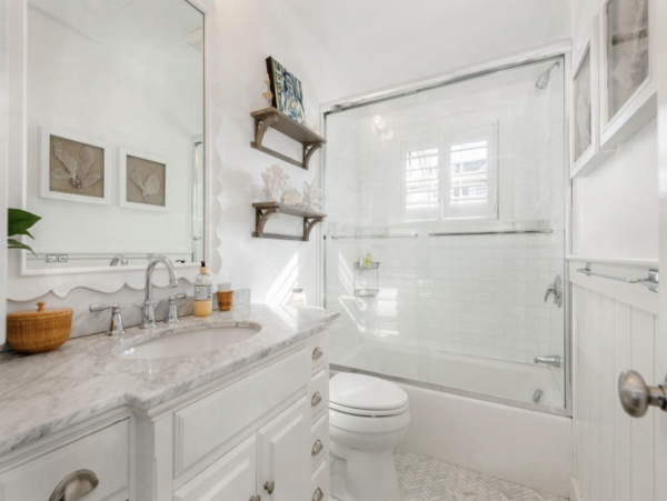 Three Bedroom Waterfront Beauty Steps to Beach
