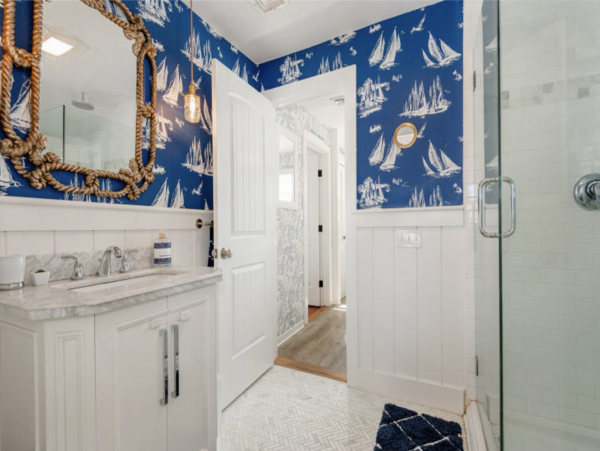 Three Bedroom Waterfront Beauty Steps to Beach