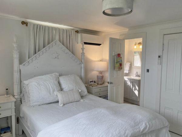 Nantucket Vacation Romantic Cottage
