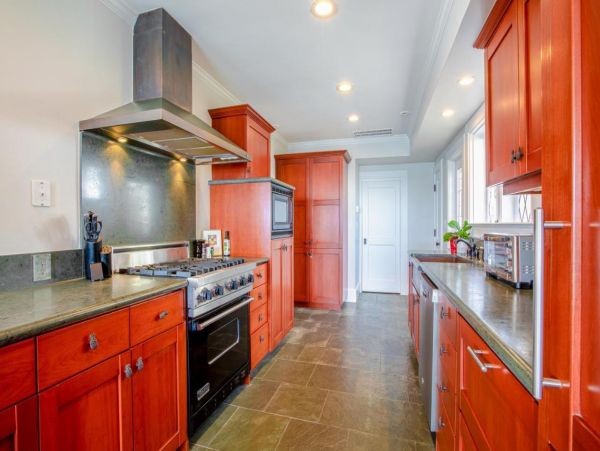Honolulu Vacation Home Three Bedroom Stunning Ocean Views